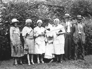 playland rye beach ny 8 1931 ms gordon-jess blackburn-ms schoonmaker-mr mrs sherman- mr whitney and myself.jpg